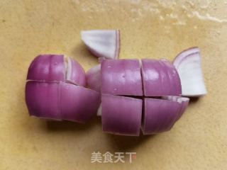 荷兰黄瓜洋葱拌肘花的做法步骤：1