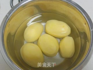 空气炸锅烤薯角的做法步骤：1