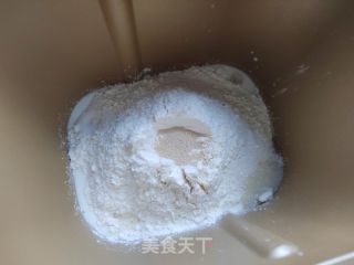脆底蜂蜜烤面包的做法步骤：2