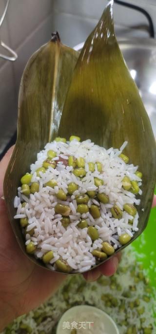 绿豆肉粽的做法步骤：6