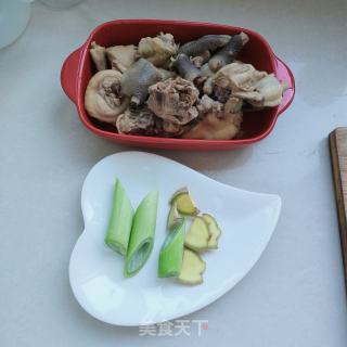 玉米鸡汤的做法步骤：2