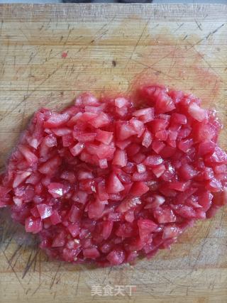 番茄鸡肉水饺的做法步骤：2