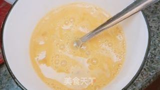 苦瓜炒蛋的做法步骤：2