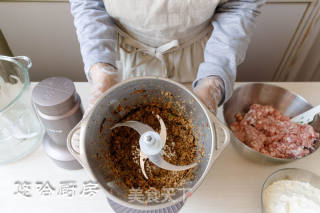 香菇油菜肉包子的做法步骤：7