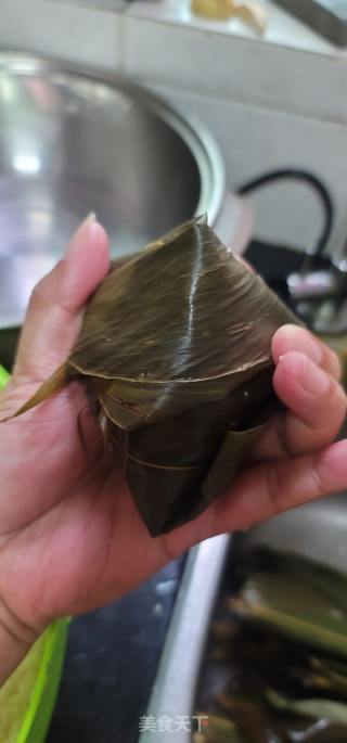 碱水糯米粽子的做法步骤：5