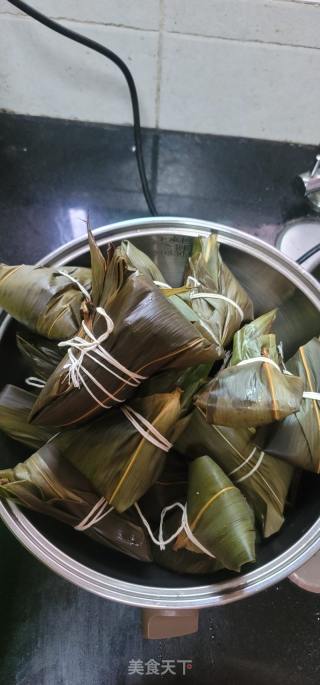 碱水糯米粽子的做法步骤：7