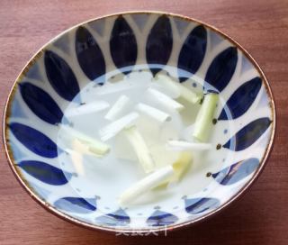 糯米香菇肉馅丸子的做法步骤：4