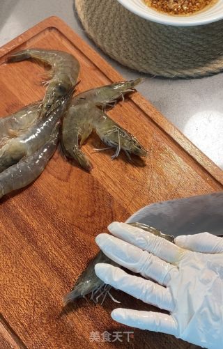 蒜蓉粉丝蒸虾的做法步骤：7