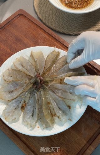 蒜蓉粉丝蒸虾的做法步骤：8