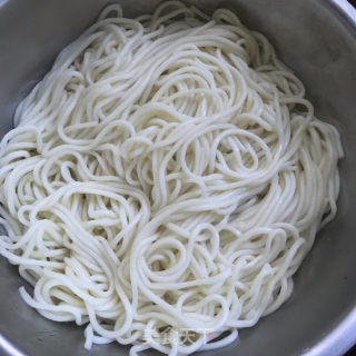 麻酱凉面的做法步骤：2