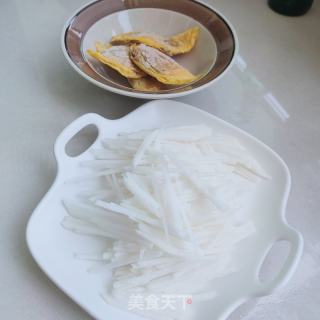白萝卜蛋饺汤的做法步骤：1