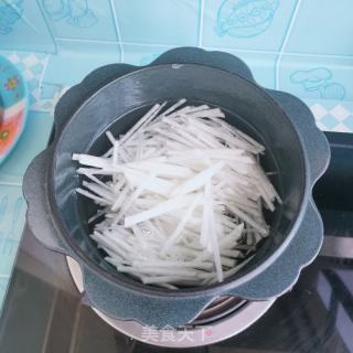 白萝卜蛋饺汤的做法步骤：2