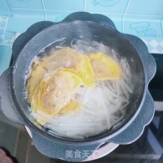 白萝卜蛋饺汤的做法步骤：3