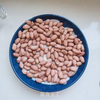 椒香烤花生米的做法步骤：1