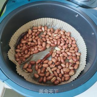 椒香烤花生米的做法步骤：7