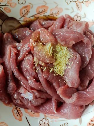 水煮肉片的做法步骤：1