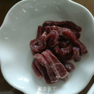 西芹炒牛肉的做法步骤：4