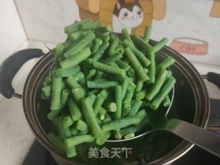 芝麻酱拌豆角的做法步骤：2