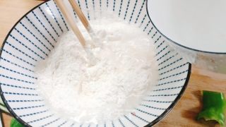 火腿肠煎饼的做法步骤：3