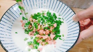 火腿肠煎饼的做法步骤：5
