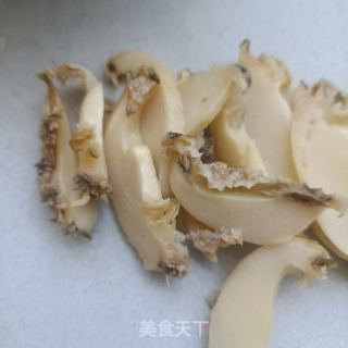 胡萝卜金针菇拌鲍鱼的做法步骤：8