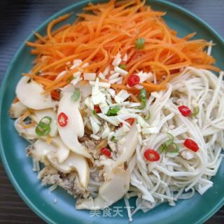 胡萝卜金针菇拌鲍鱼的做法步骤：14