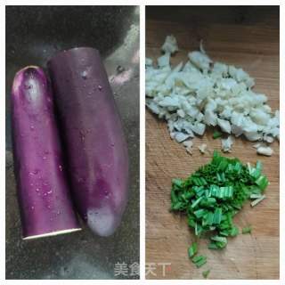 手撕茄子的做法步骤：1