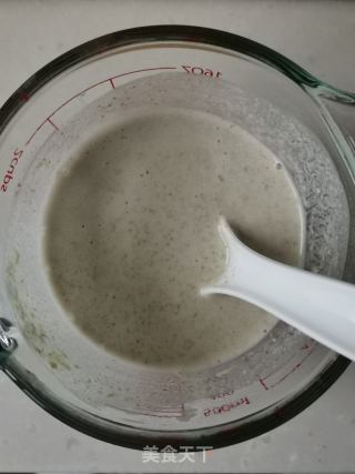 煎饼果子的做法步骤：1