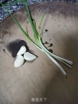 烧椒皮蛋的做法步骤：3