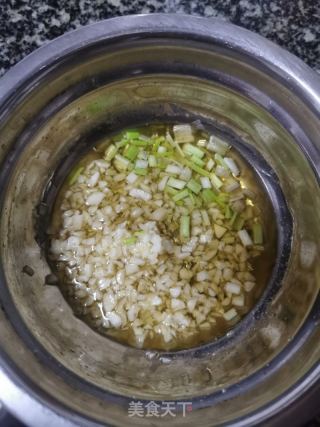 烧椒皮蛋的做法步骤：5