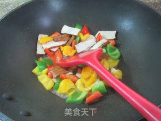彩椒炒香干的做法步骤：6