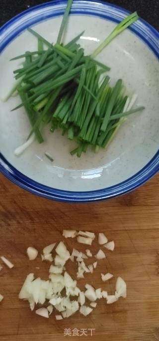香菇蚝油炒金针菇的做法步骤：2