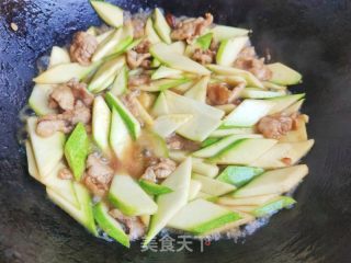 西葫芦炒肉片的做法步骤：6