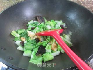 黑木耳鸡蛋炒毛毛菜的做法步骤：7