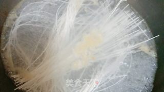 鸡蛋面条的做法步骤：6