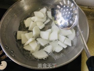 羊肉烩萝卜的做法步骤：1