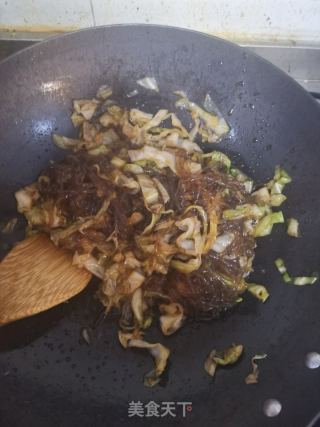 包菜炒粉条的做法步骤：5