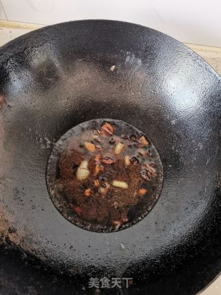 红烧鲫鱼的做法步骤：4