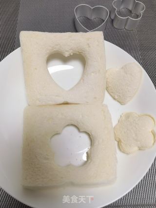 蒜香迷迭香鸡蛋吐司的做法步骤：2
