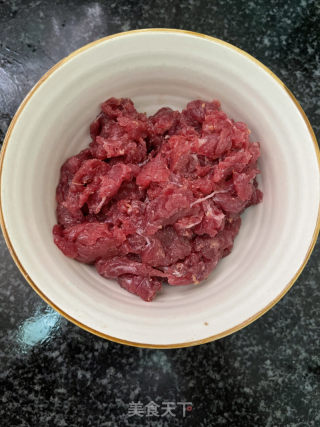 咖喱土豆牛肉的做法步骤：1