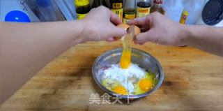 洋葱火腿鸡蛋饼的做法步骤：3
