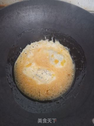 简易版黄瓜炒鸡蛋的做法步骤：3