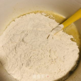 意面酱披萨的做法步骤：3