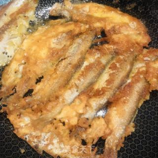香煎油扣（黄鲫鱼）的做法步骤：8