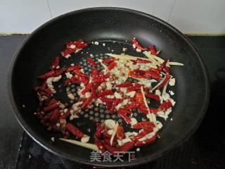 麻辣鸡翅尖的做法步骤：5