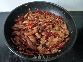 麻辣鸡翅尖的做法步骤：12