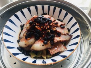 萝卜干蒸腊肉的做法步骤：9