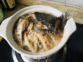 砂锅三文鱼头的做法步骤：10