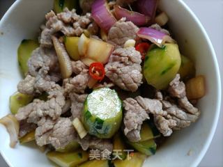 黄瓜拌牛肉的做法