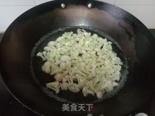 蚝油花菜的做法步骤：2